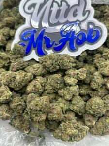 lemonatti-strain-connected-cannabis-buds
